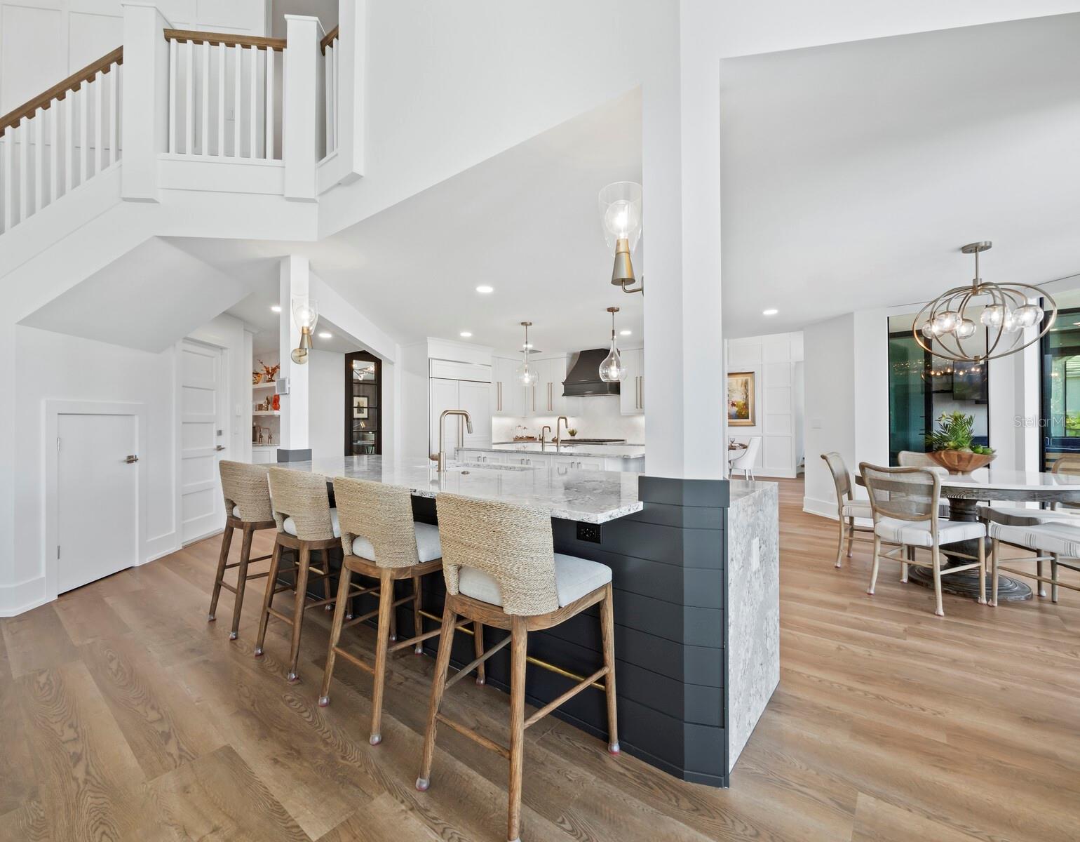 BAY ISLES - Residential