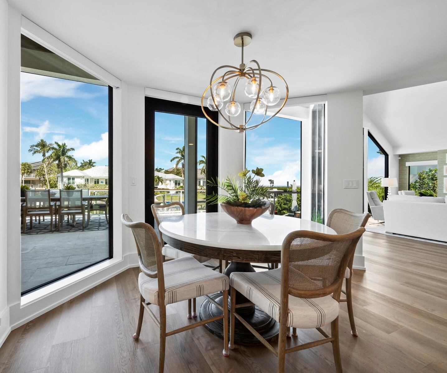 BAY ISLES - Residential