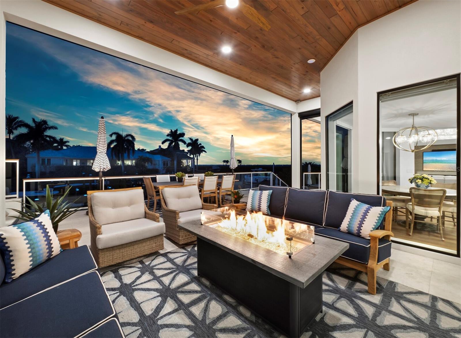 BAY ISLES - Residential