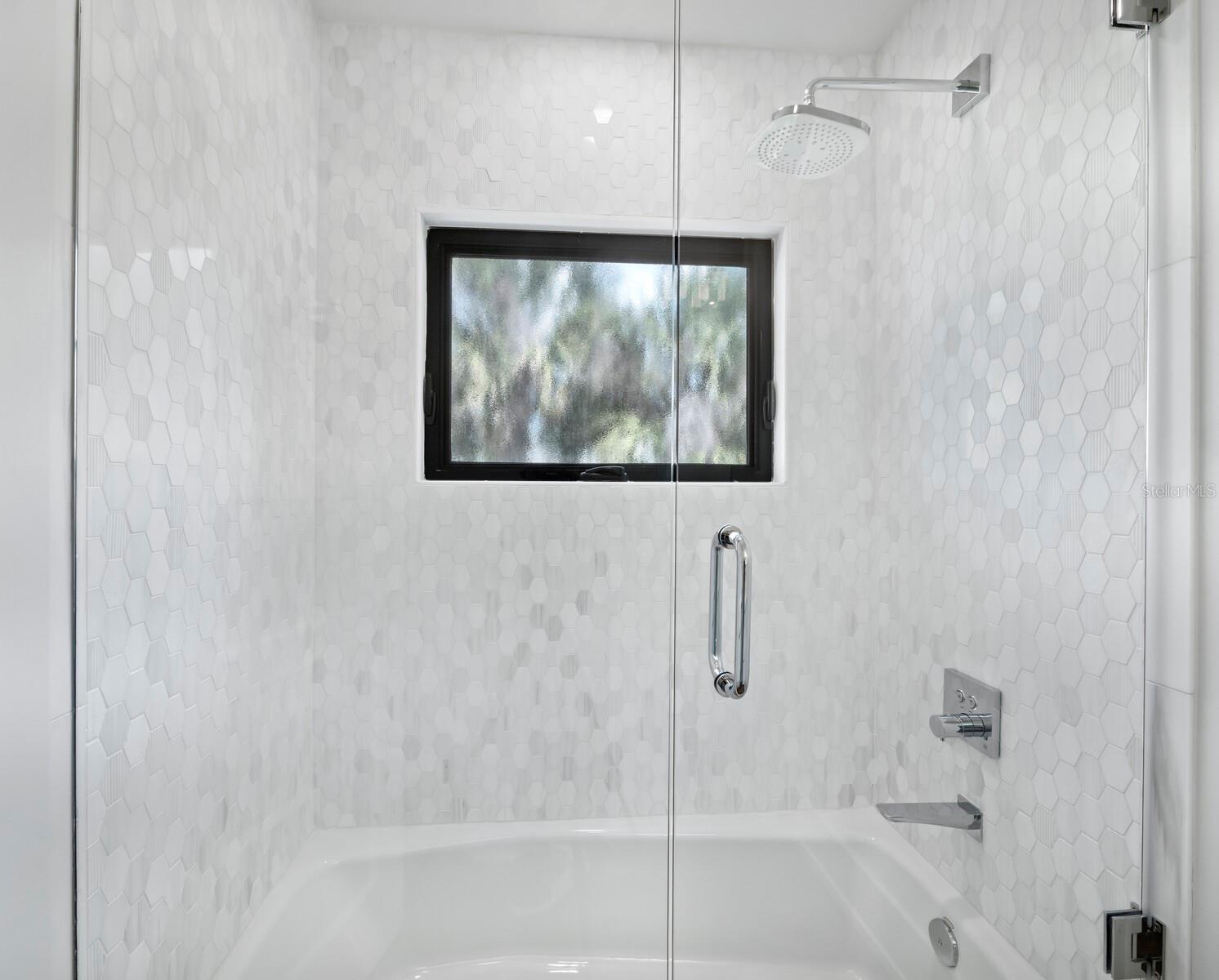 BAY ISLES - Residential