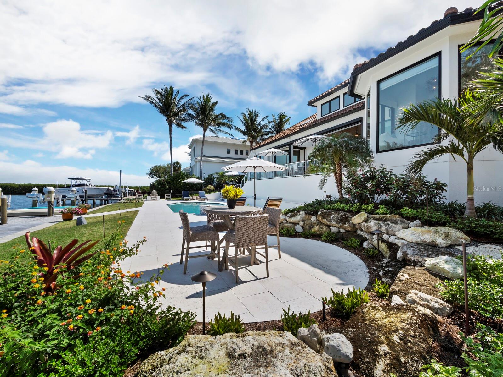 BAY ISLES - Residential