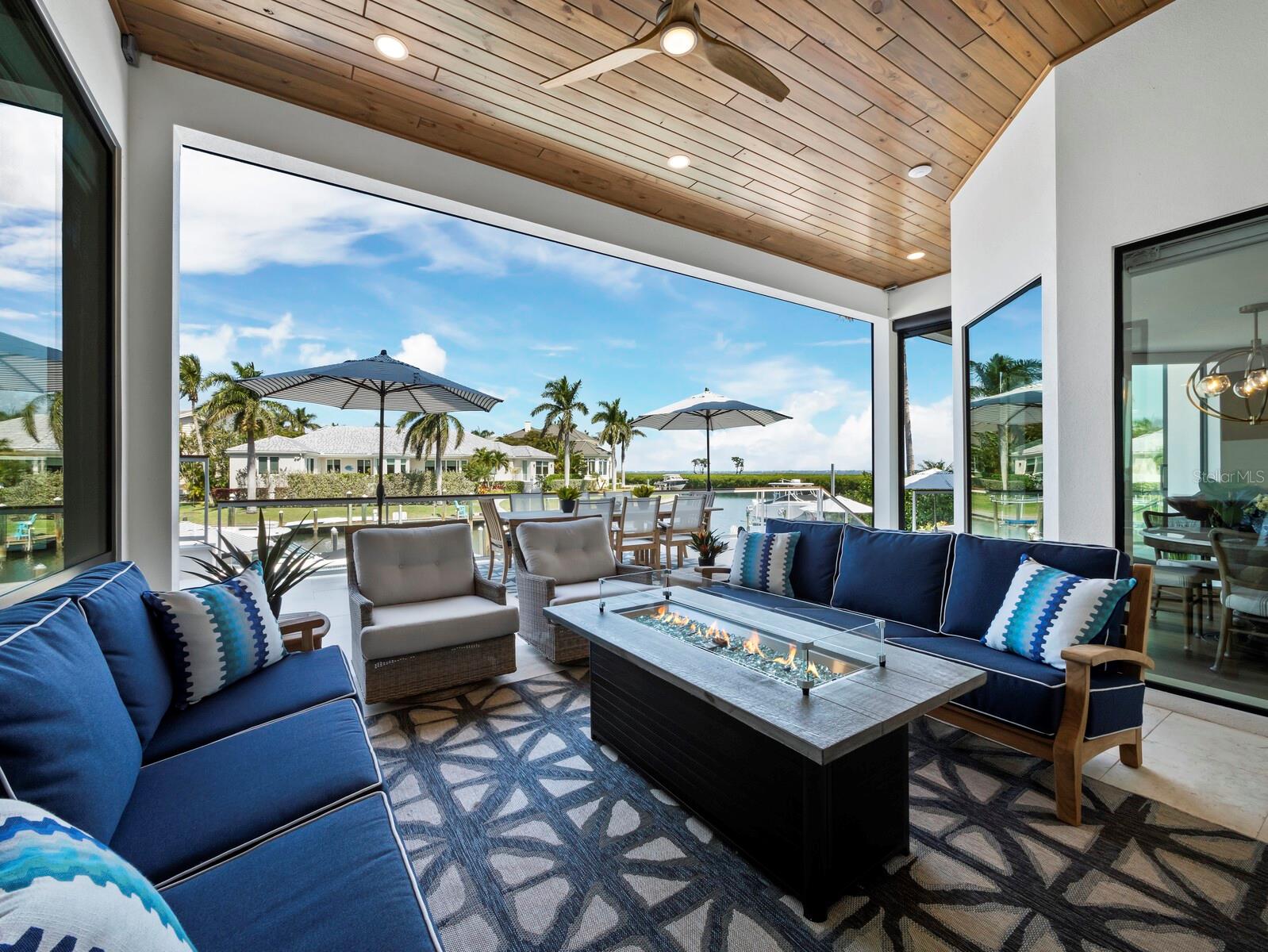 BAY ISLES - Residential