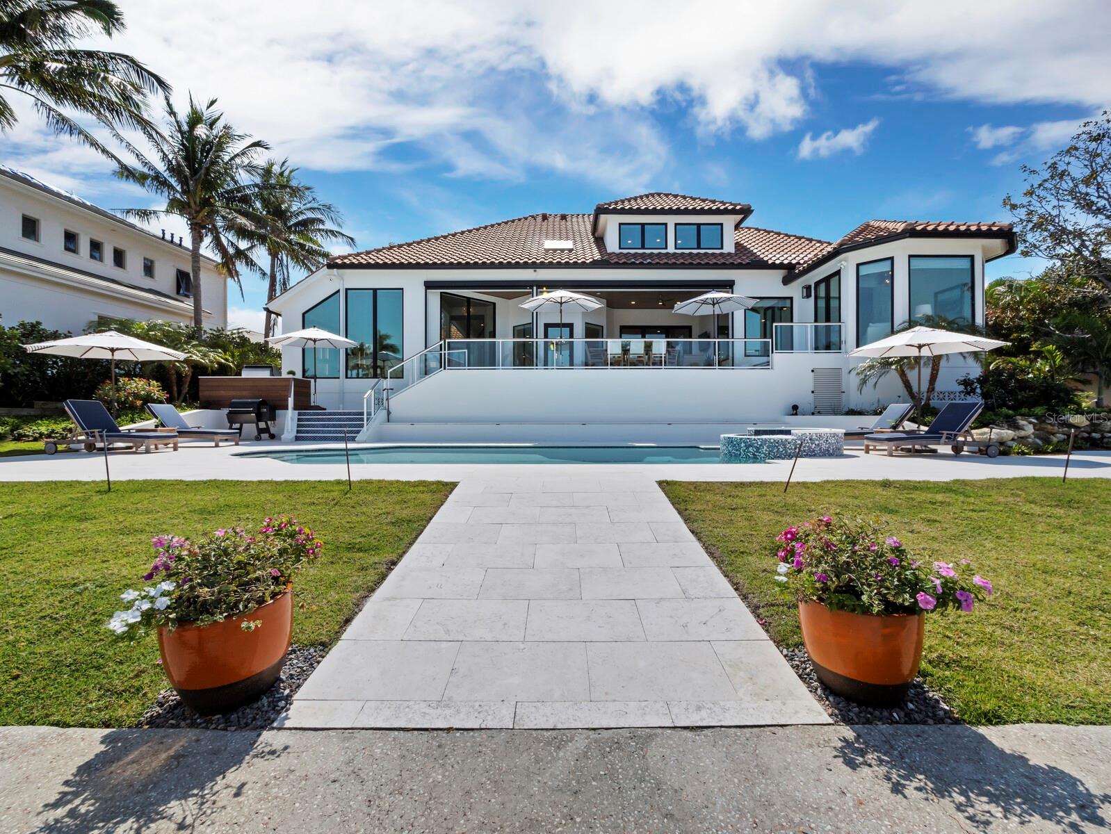 BAY ISLES - Residential