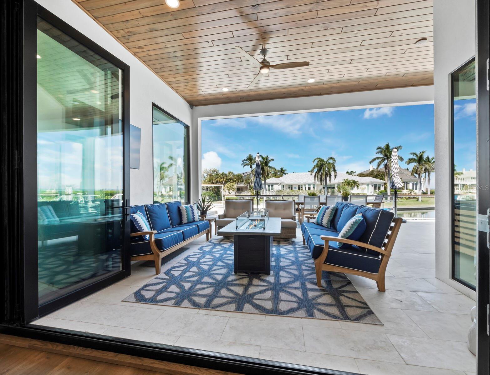 BAY ISLES - Residential