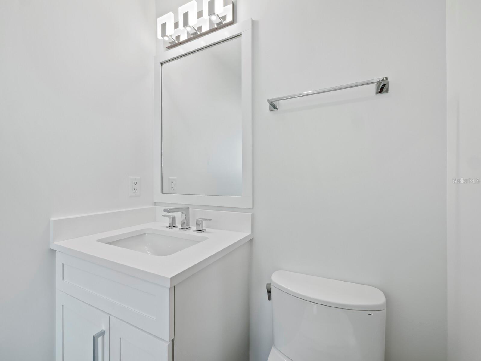 BAY ISLES - Residential