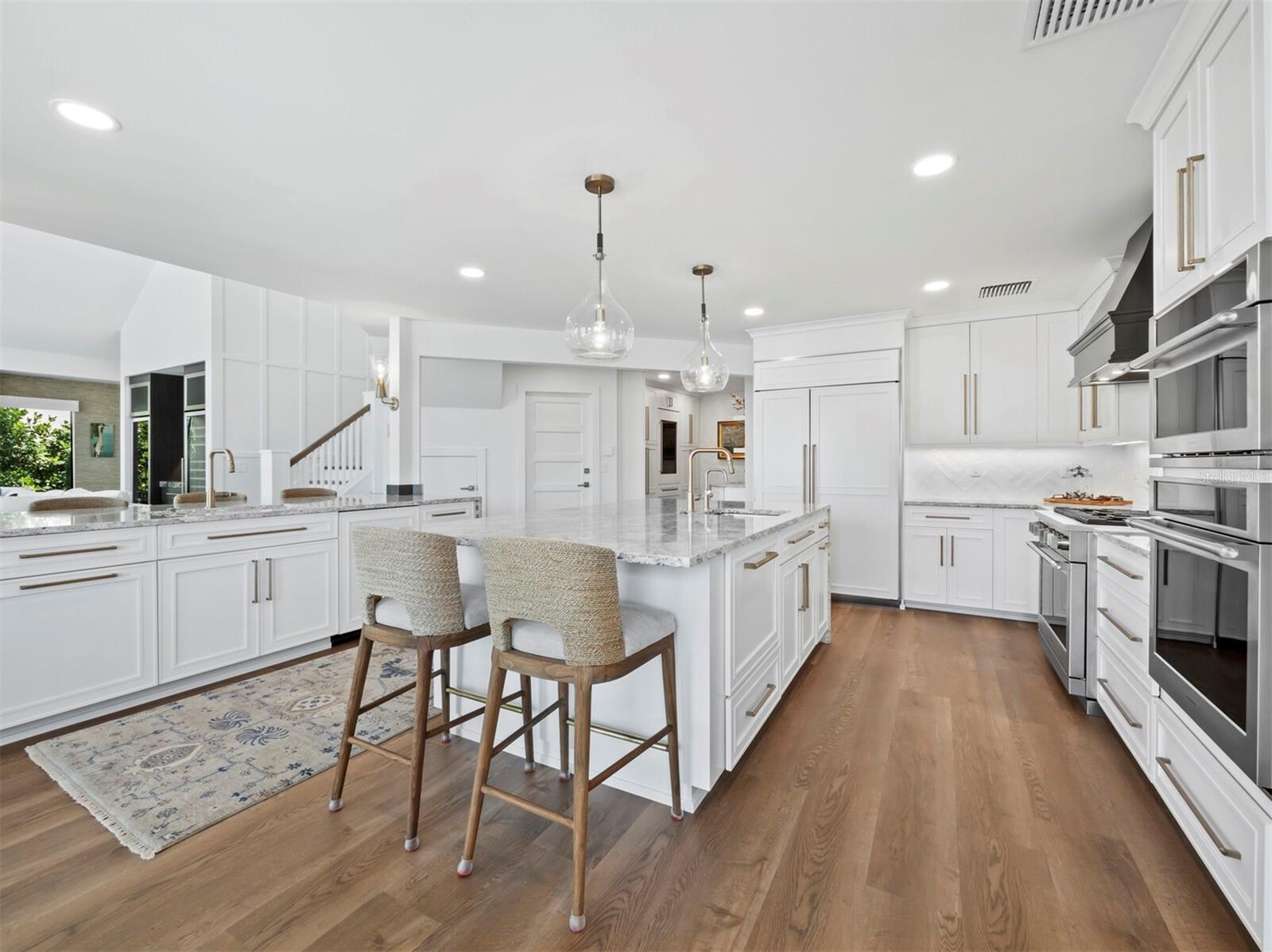 BAY ISLES - Residential