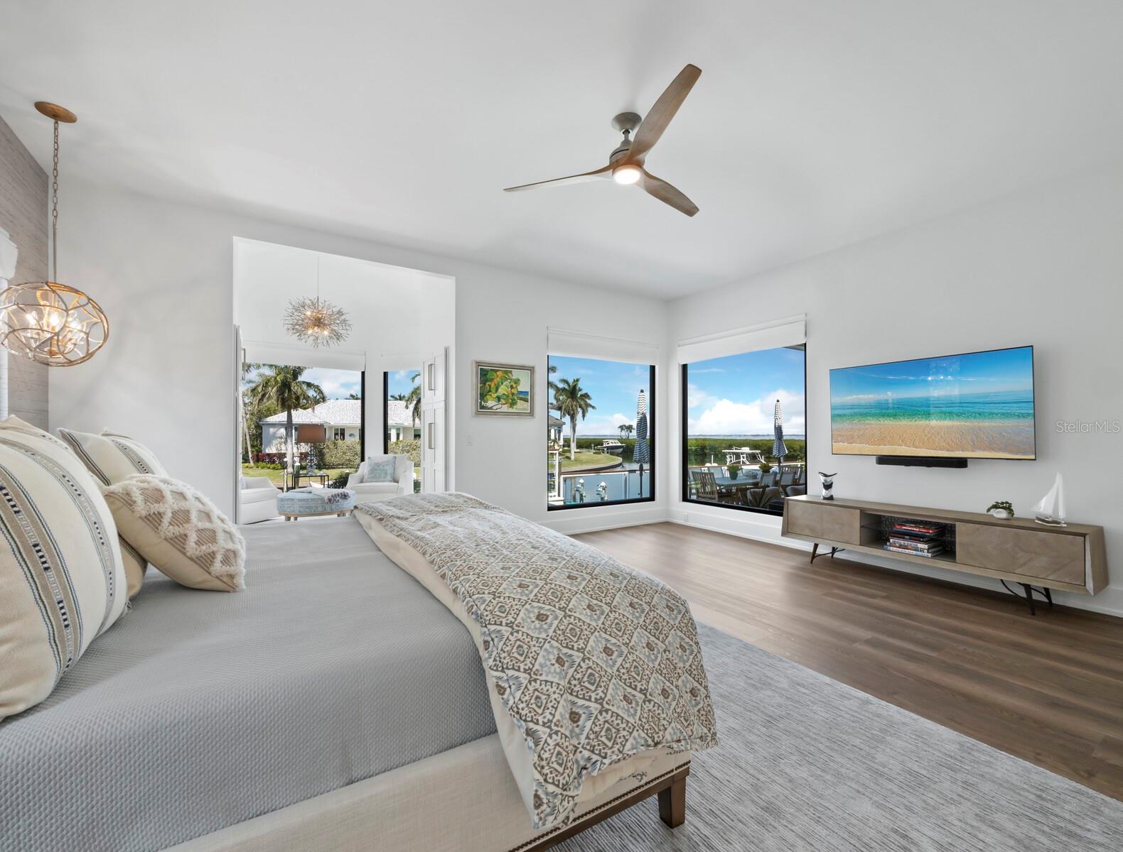 BAY ISLES - Residential