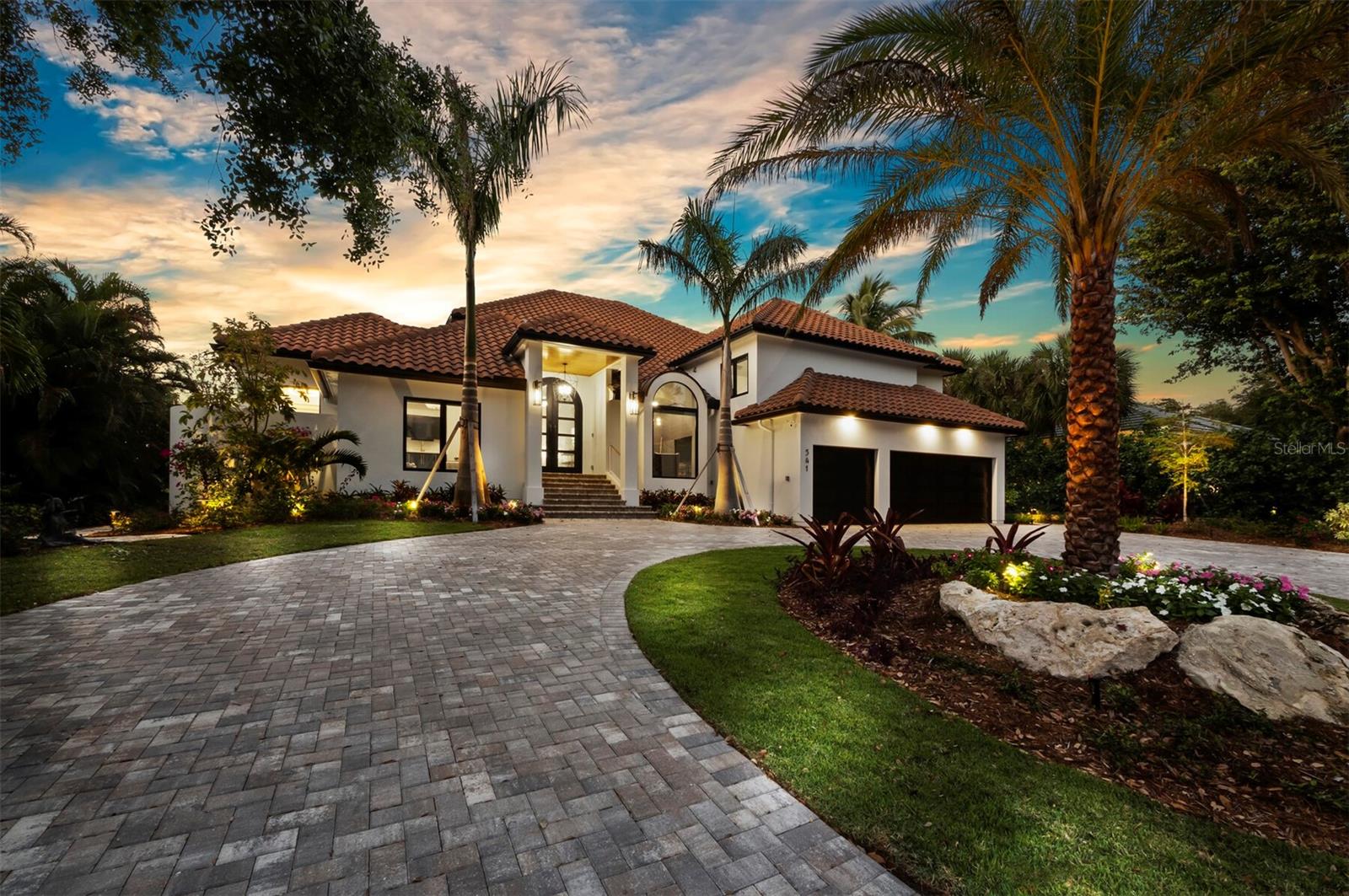 BAY ISLES - Residential