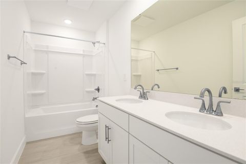 Tiny photo for 153 Waterstone Loop, Tavares, FL 32778 (MLS # S5131869)