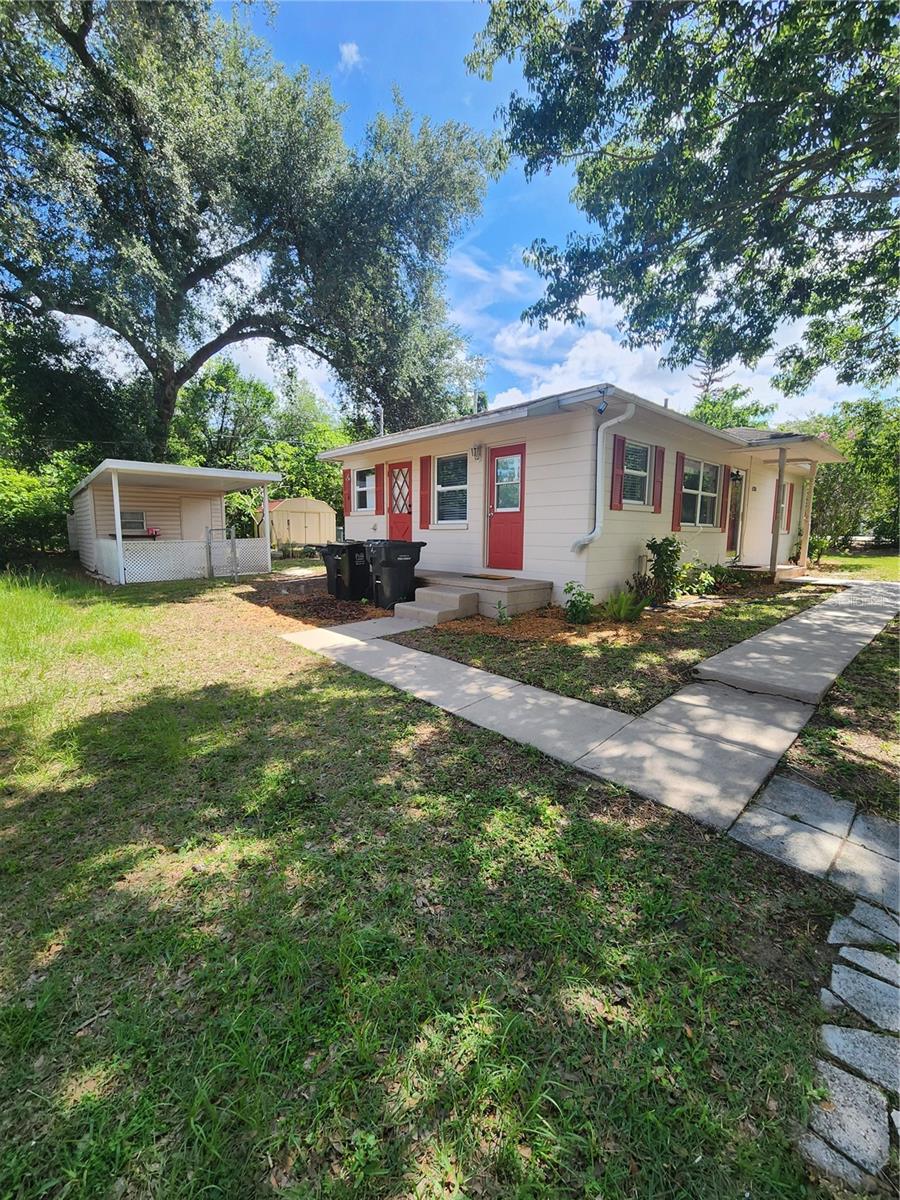 4320 HEDGE DRIVE N