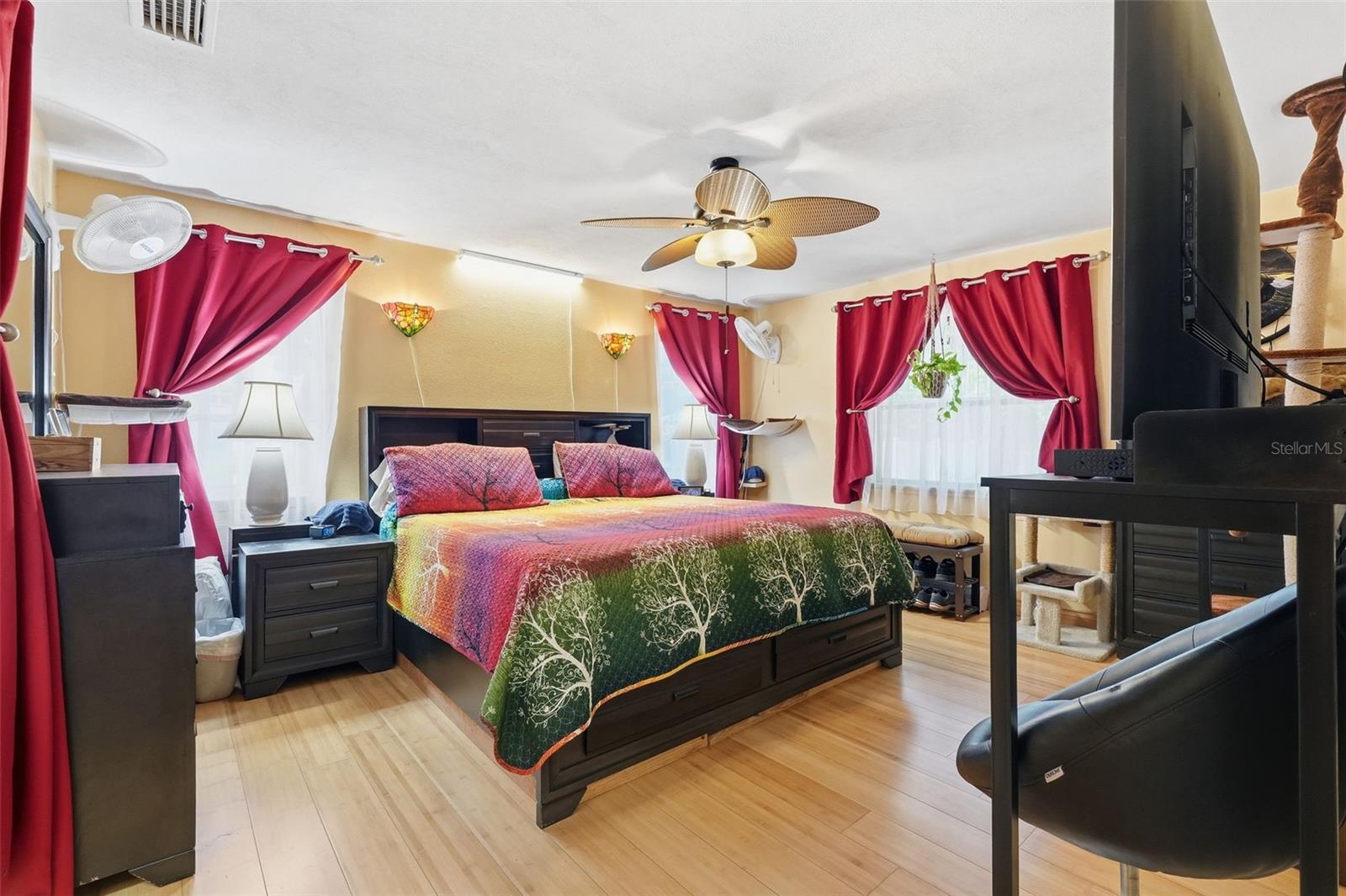 GULF BREEZE ESTATES - Residential