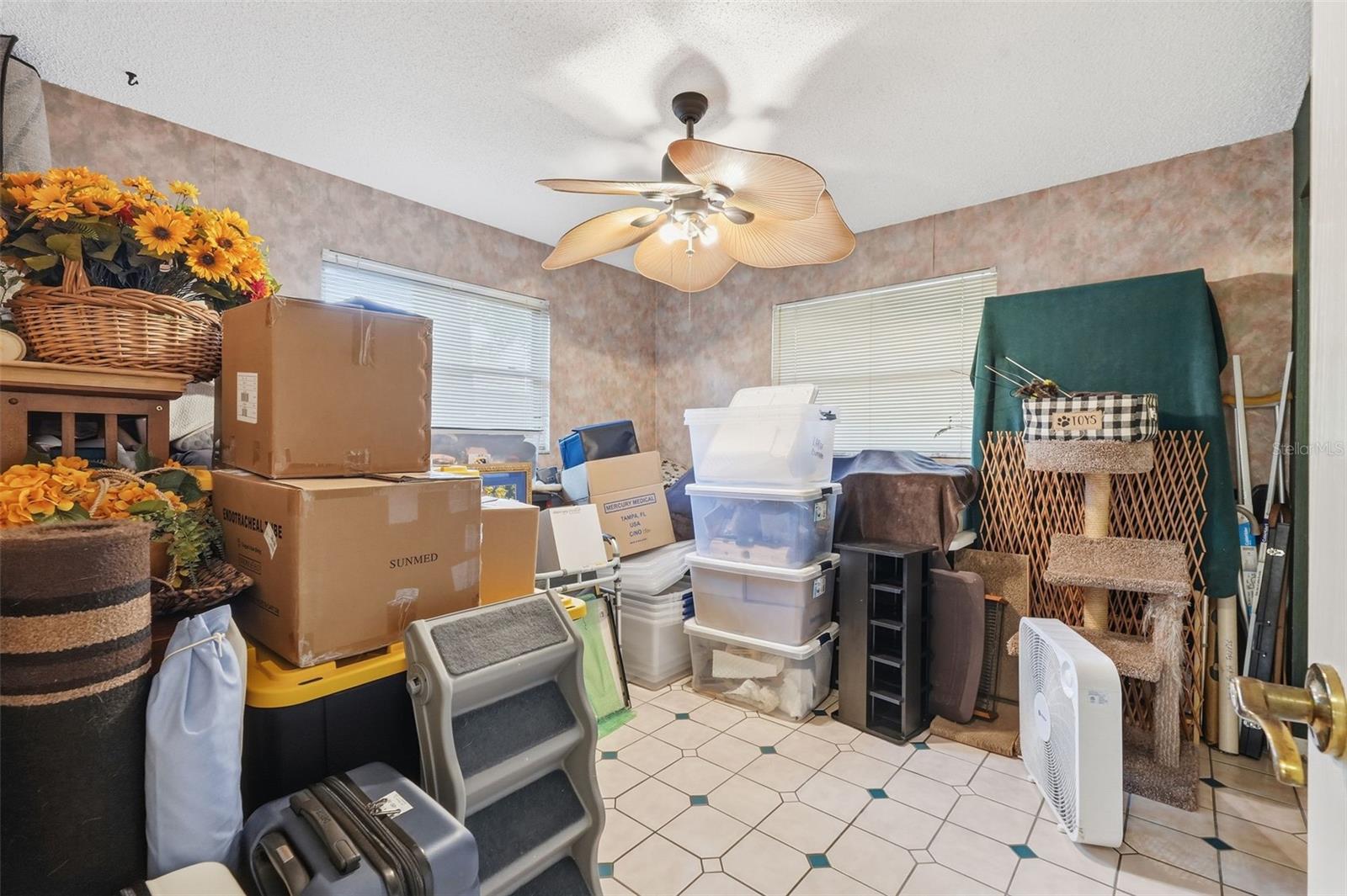 GULF BREEZE ESTATES - Residential