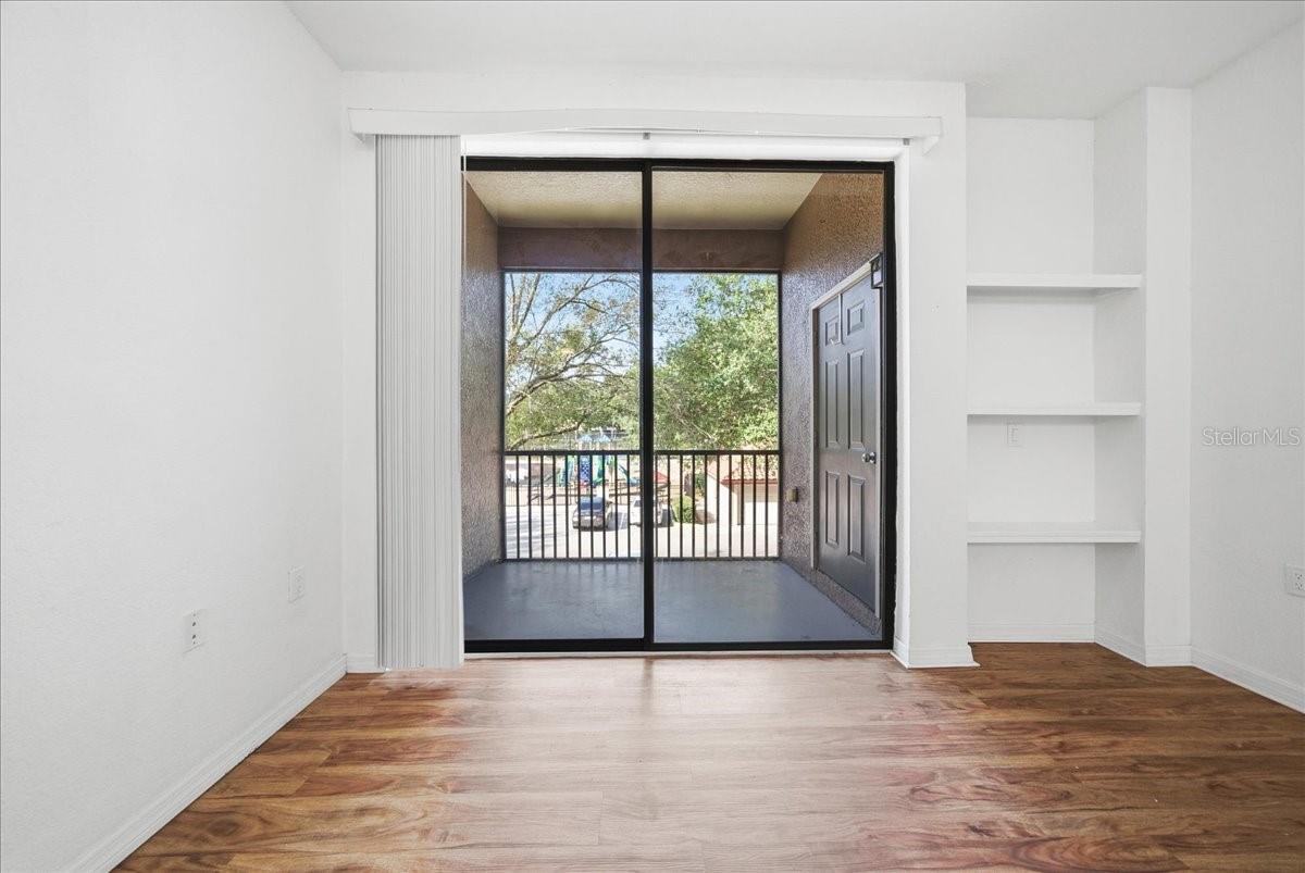 SERENATA CONDO - Residential