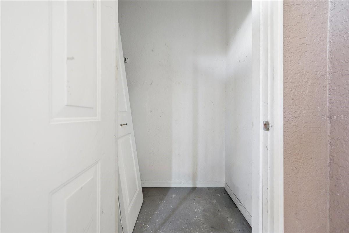 SERENATA CONDO - Residential