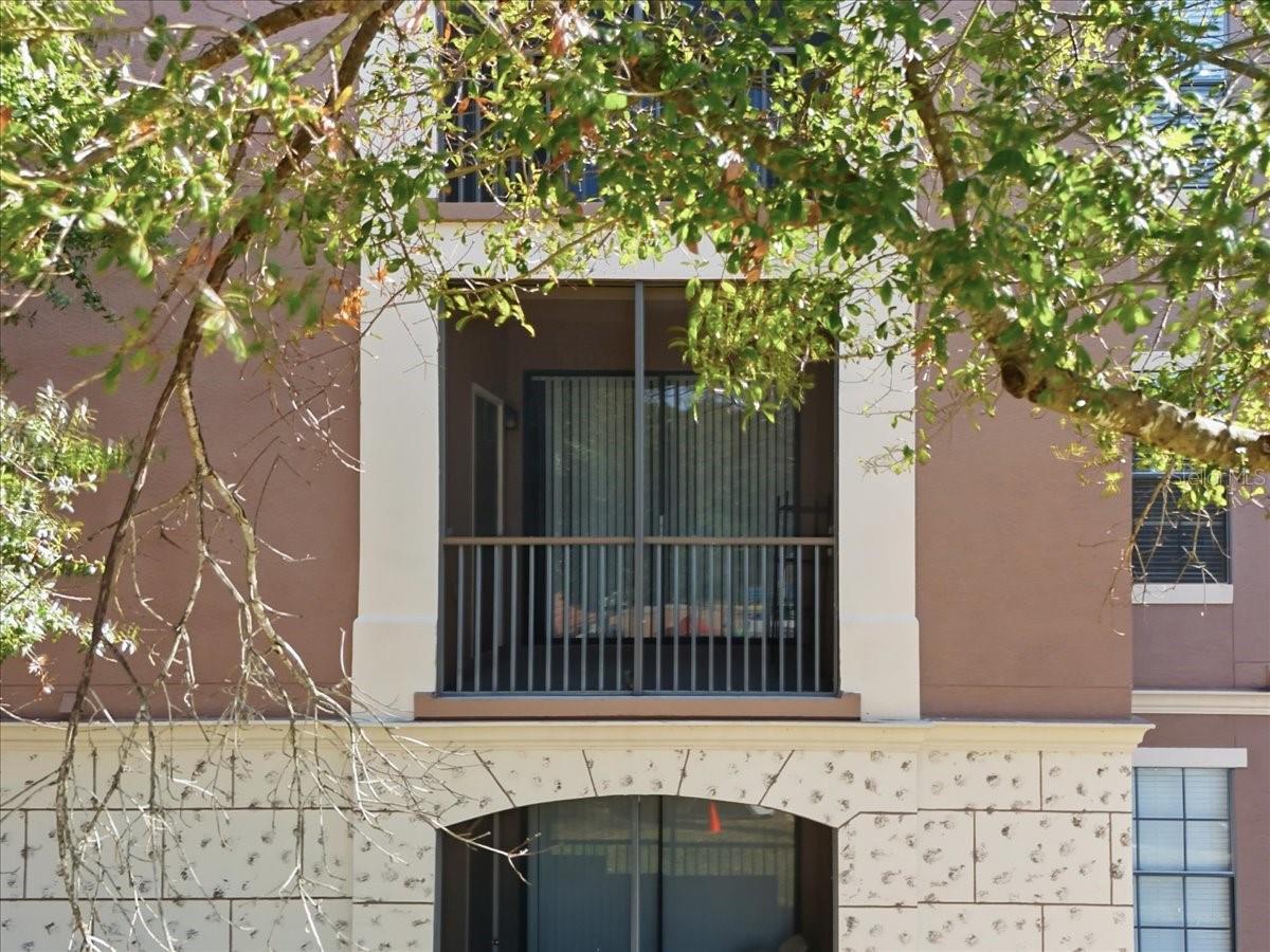 SERENATA CONDO - Residential