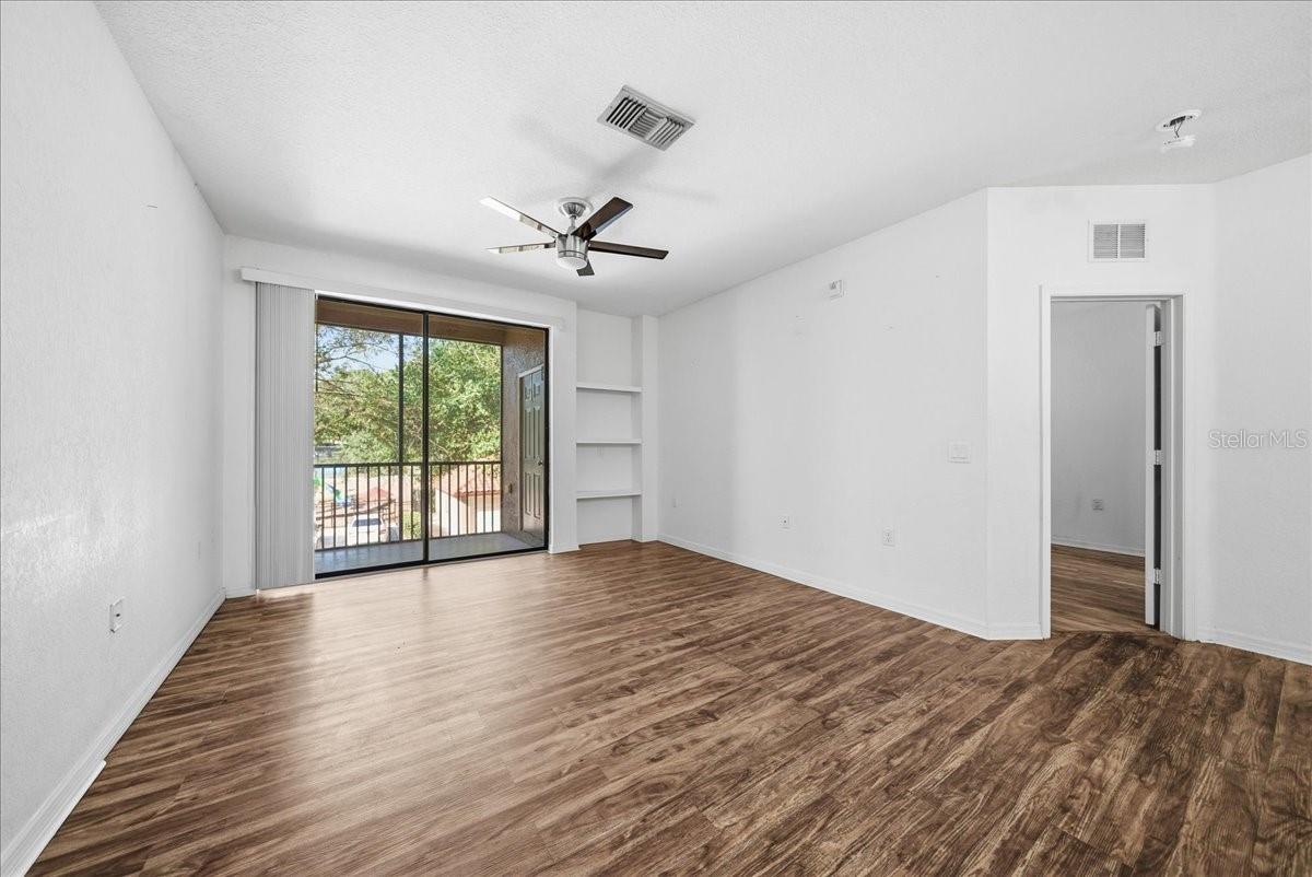 SERENATA CONDO - Residential