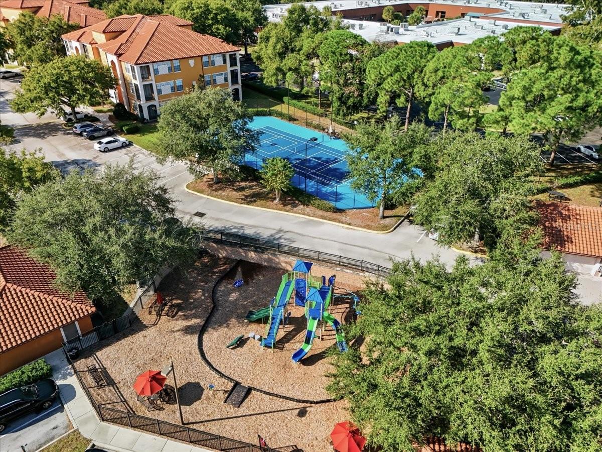 SERENATA CONDO - Residential