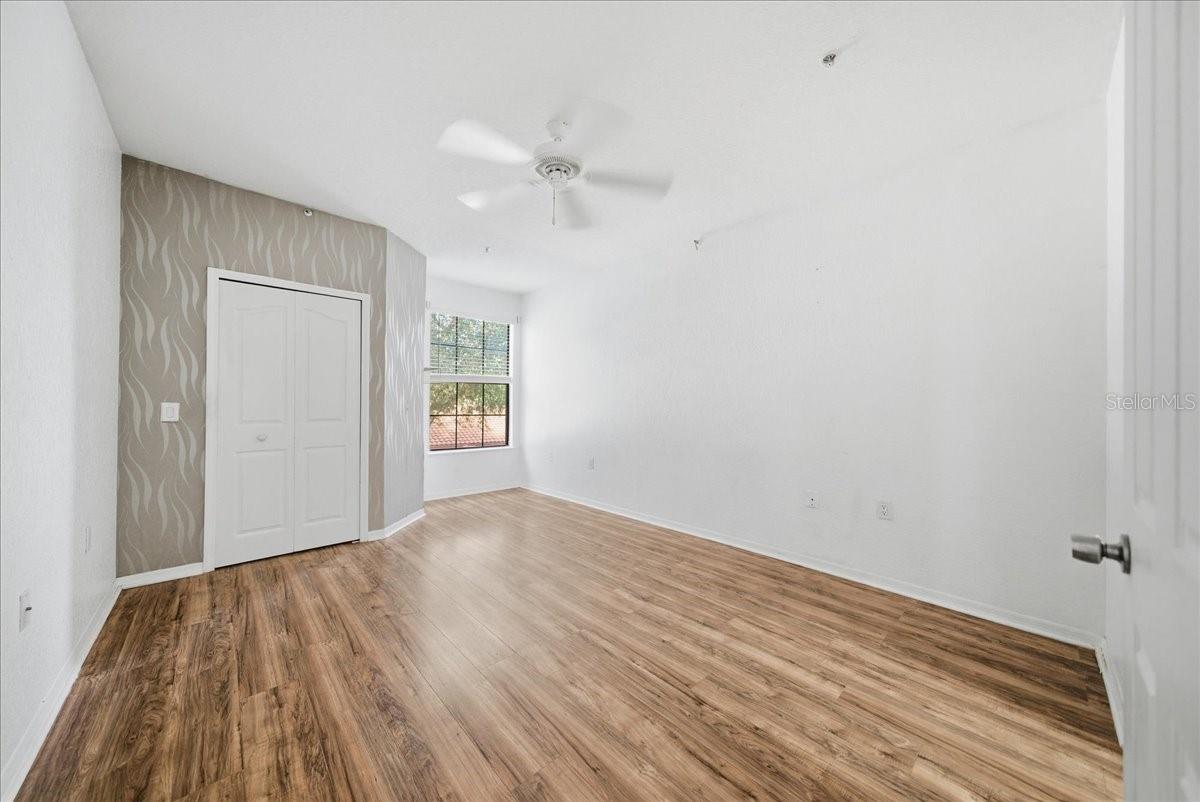 SERENATA CONDO - Residential