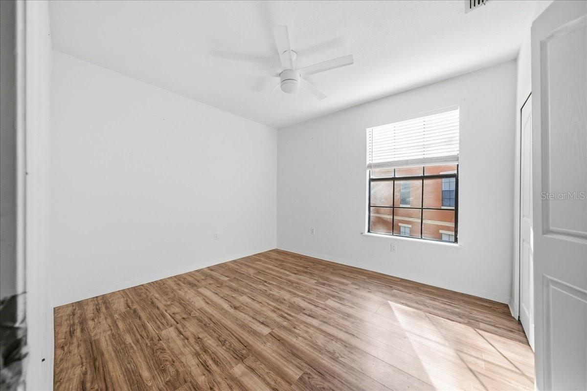 SERENATA CONDO - Residential