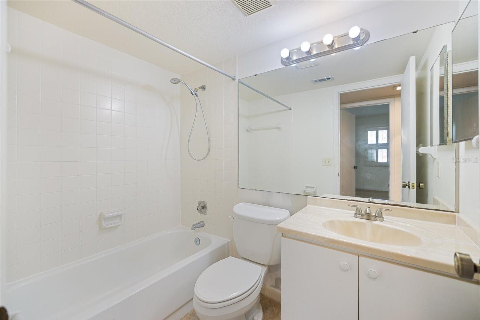 BIRD BAY V - Residential