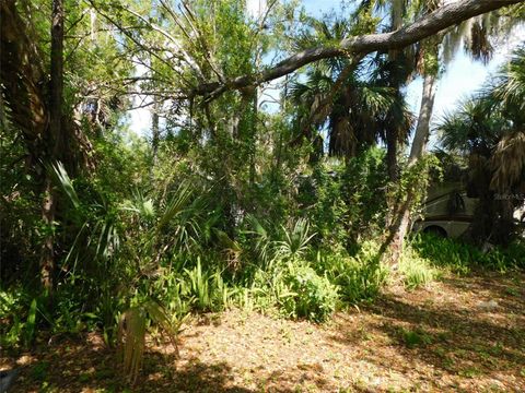 A home in PORT CHARLOTTE