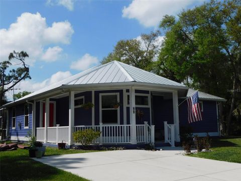 A home in PORT CHARLOTTE