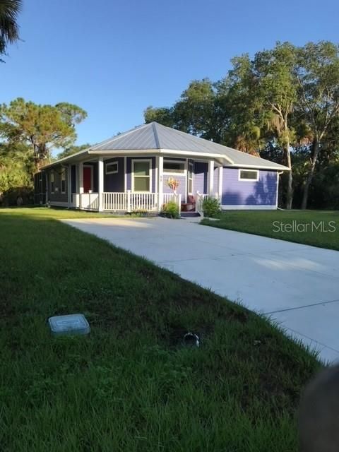 A home in PORT CHARLOTTE