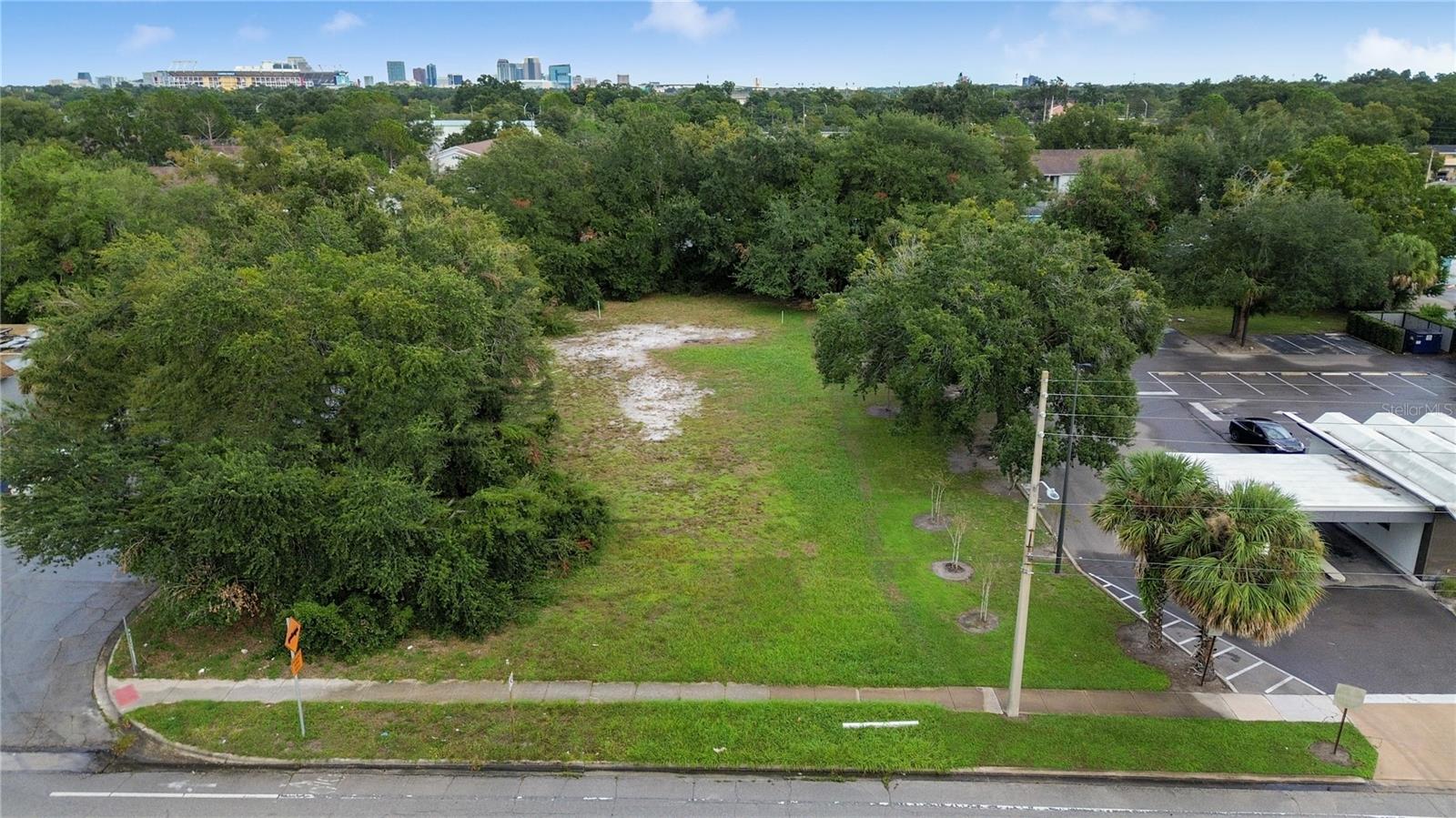 VINELAND ESTATES - Land