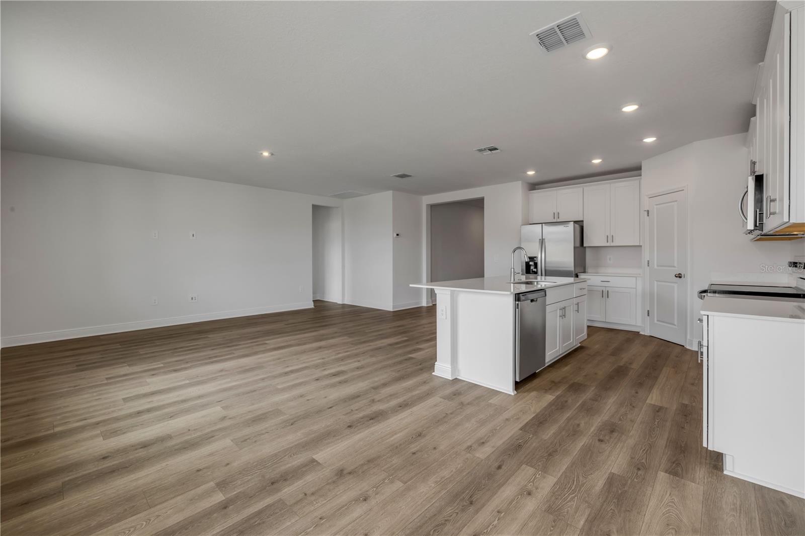 THE RESERVE AT HAMMOCK OAKS - Residential