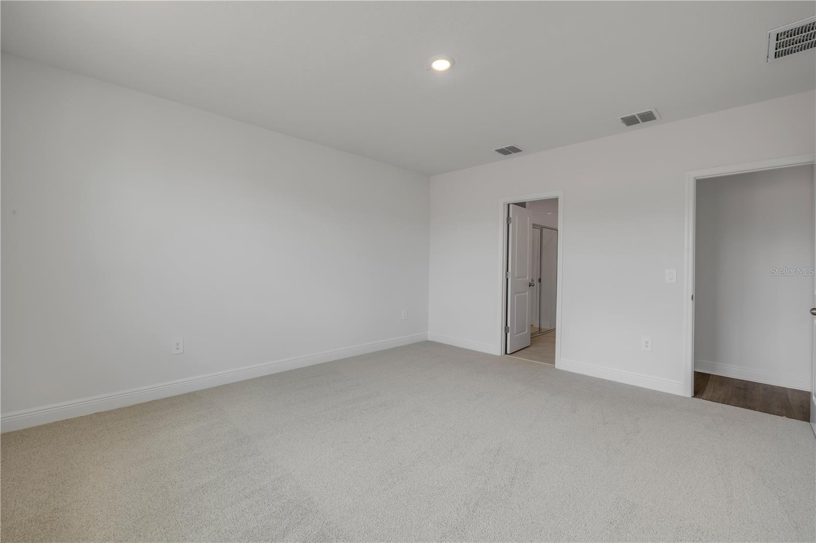 THE RESERVE AT HAMMOCK OAKS - Residential