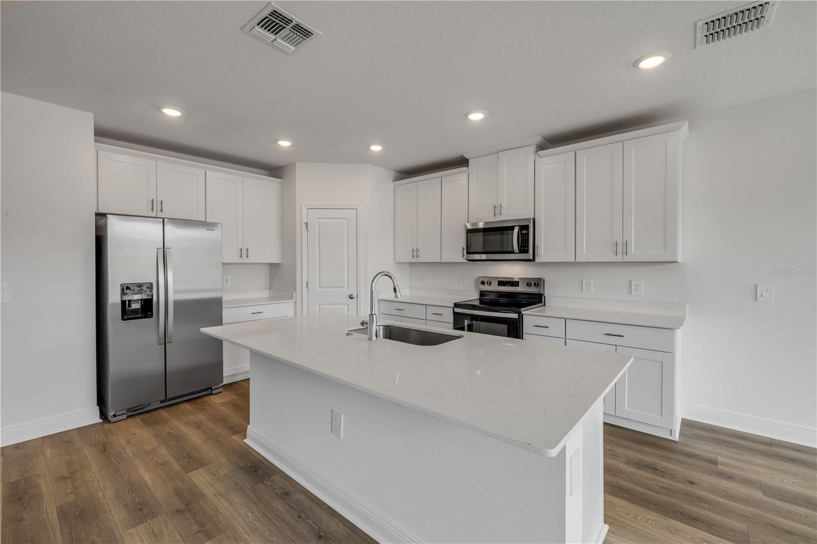 THE RESERVE AT HAMMOCK OAKS - Residential