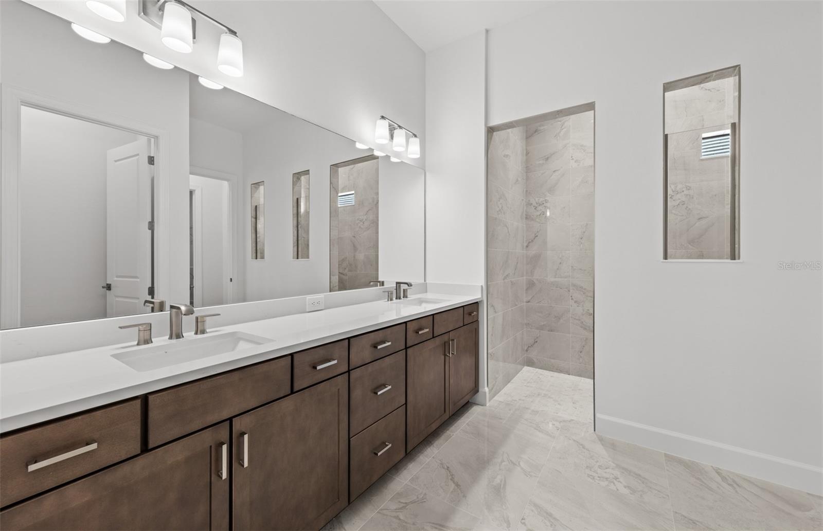 4632; DEL WEBB CATALINA AT LAKEWOOD RANCH - Residential