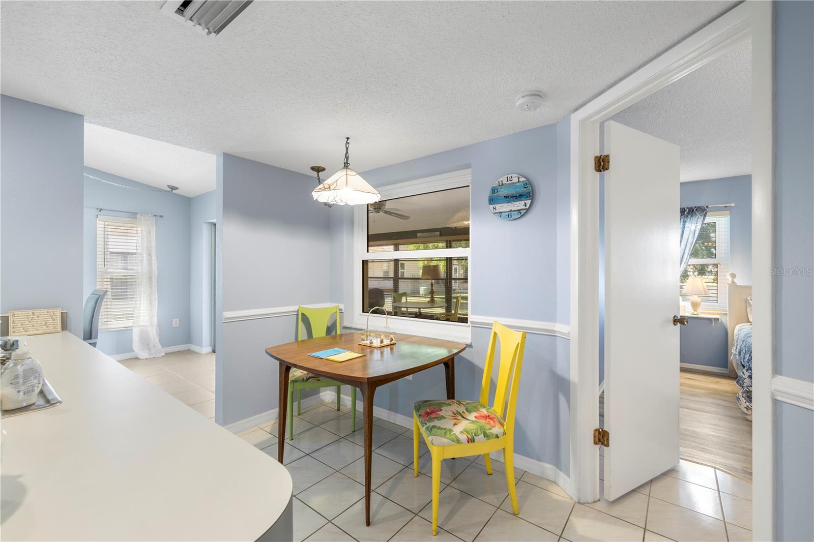 HOLIDAY LAKE VILLAS CONDO - Residential