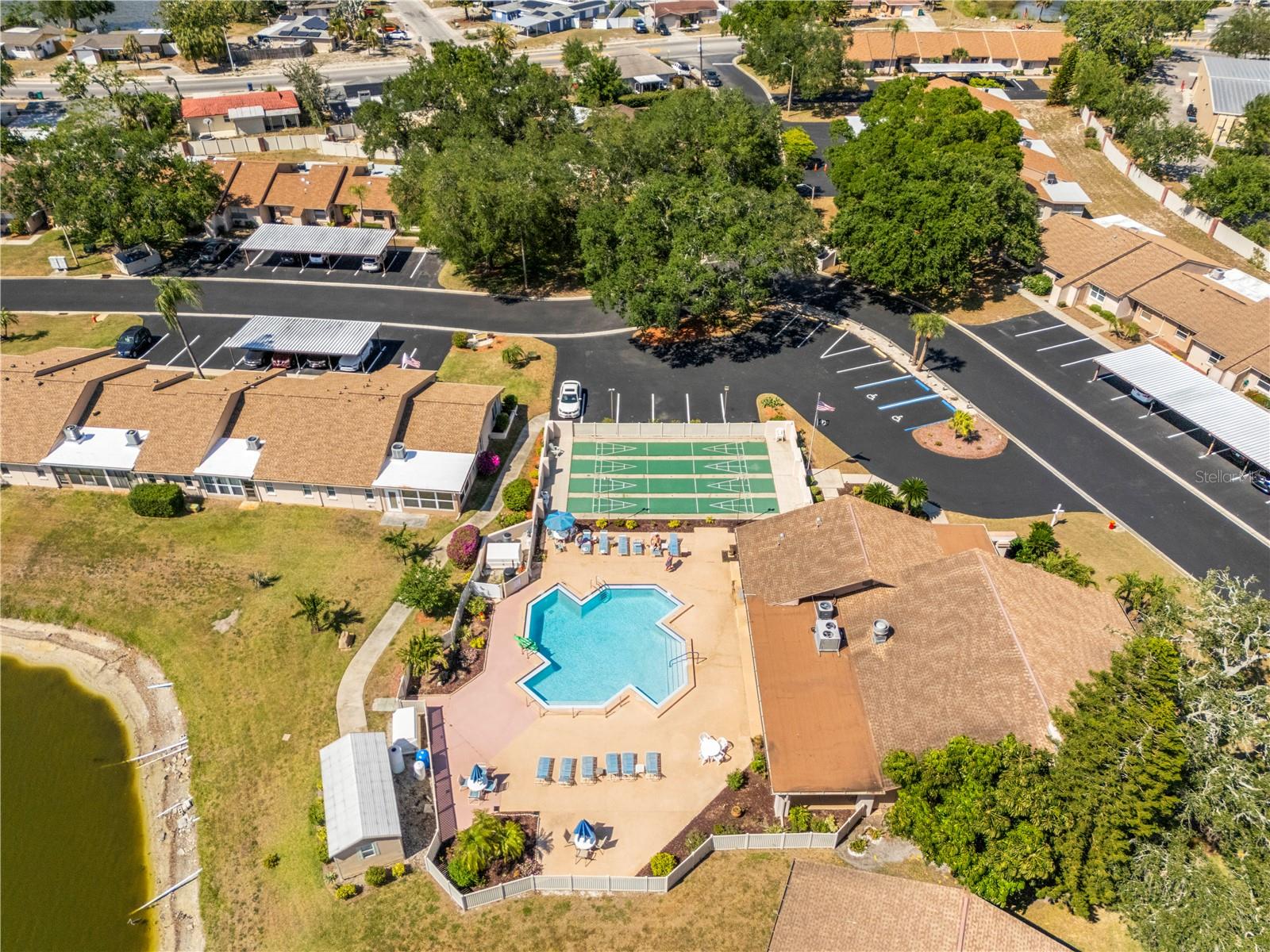 HOLIDAY LAKE VILLAS CONDO - Residential