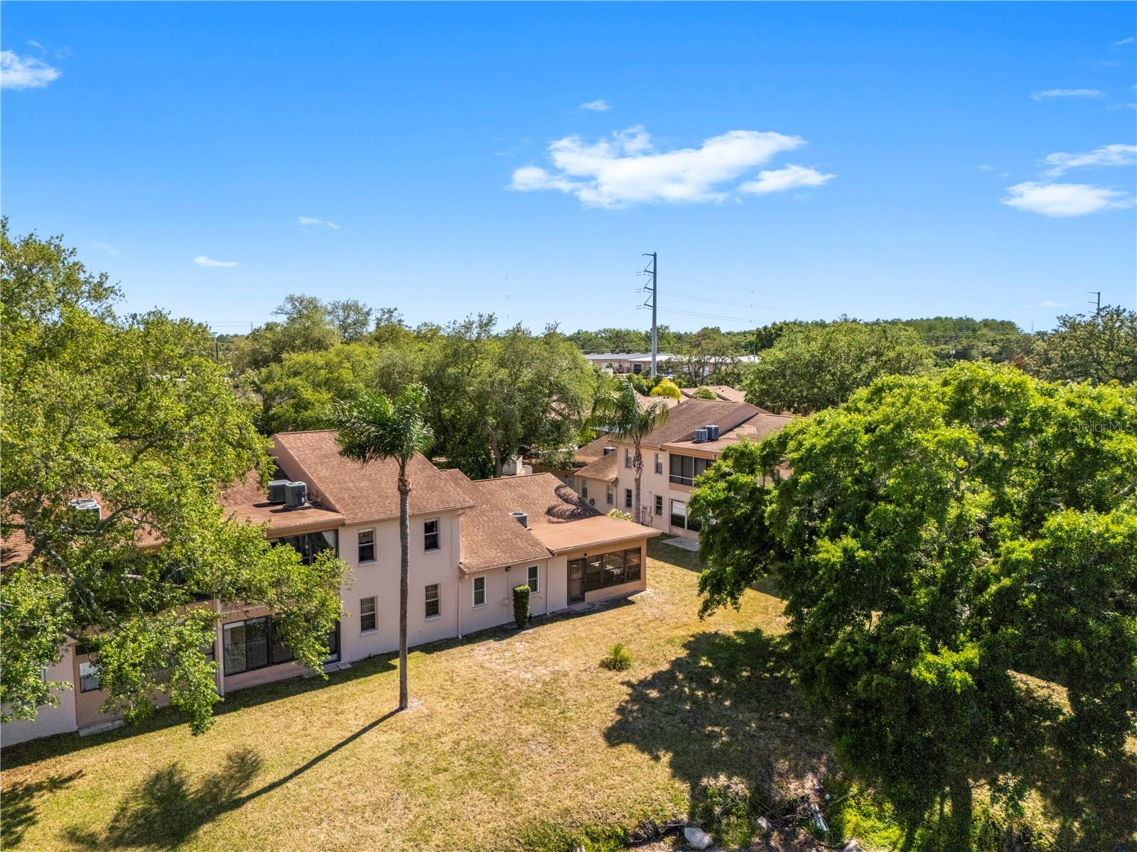 HOLIDAY LAKE VILLAS CONDO - Residential