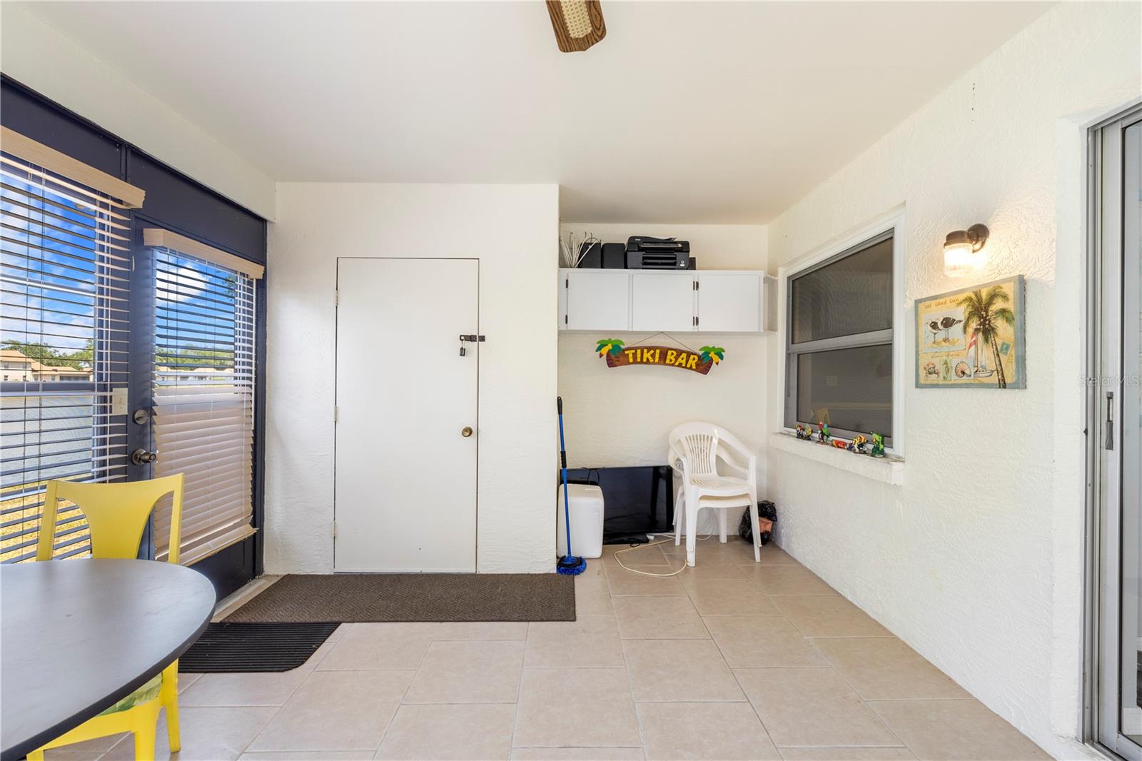 HOLIDAY LAKE VILLAS CONDO - Residential