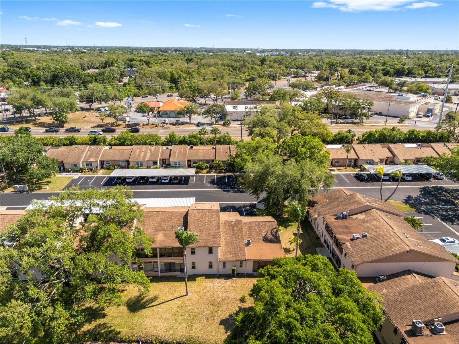 HOLIDAY LAKE VILLAS CONDO - Residential