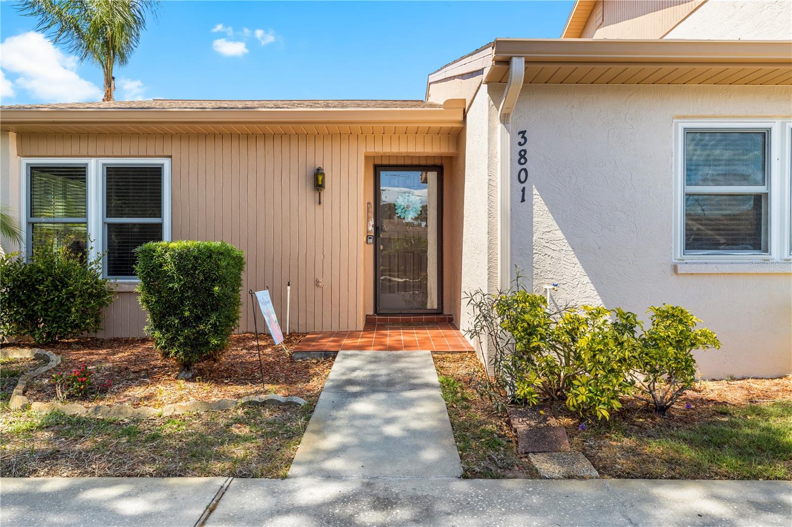 HOLIDAY LAKE VILLAS CONDO - Residential