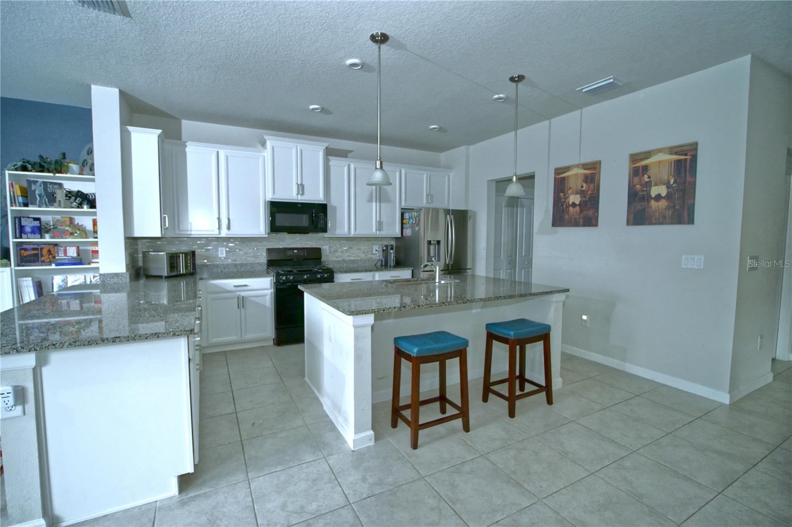 LUCAYA LAKE CLUB PH 4B - Residential