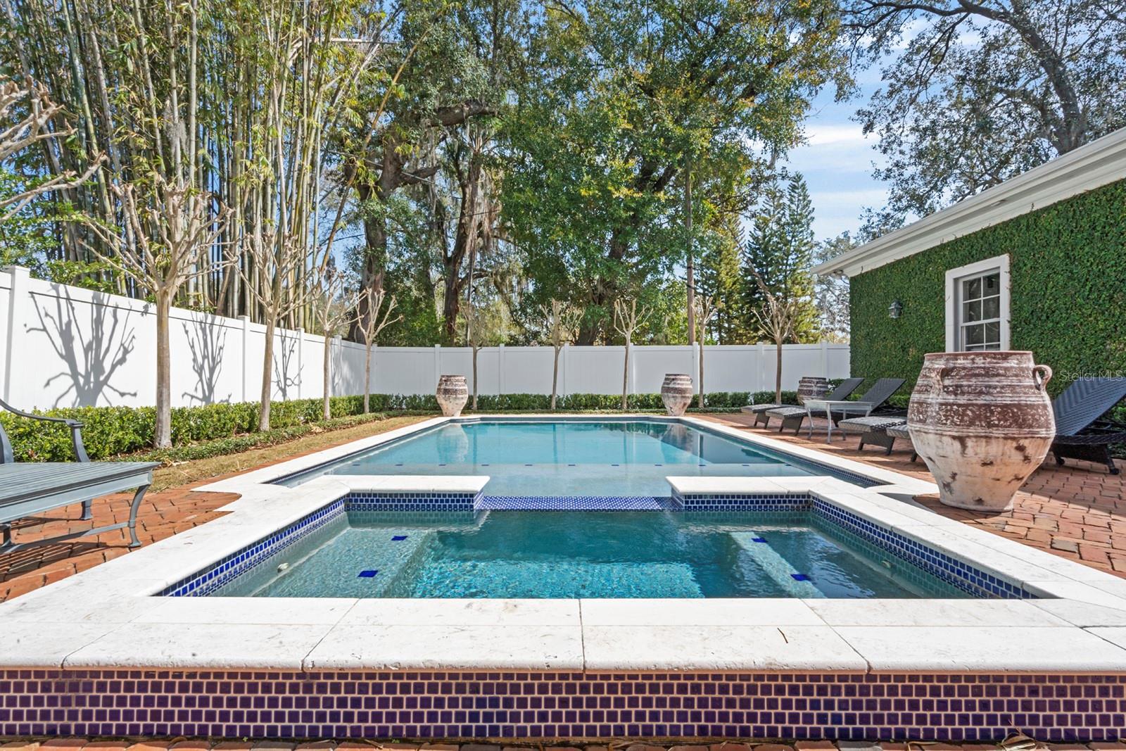 CHARMONT - Residential