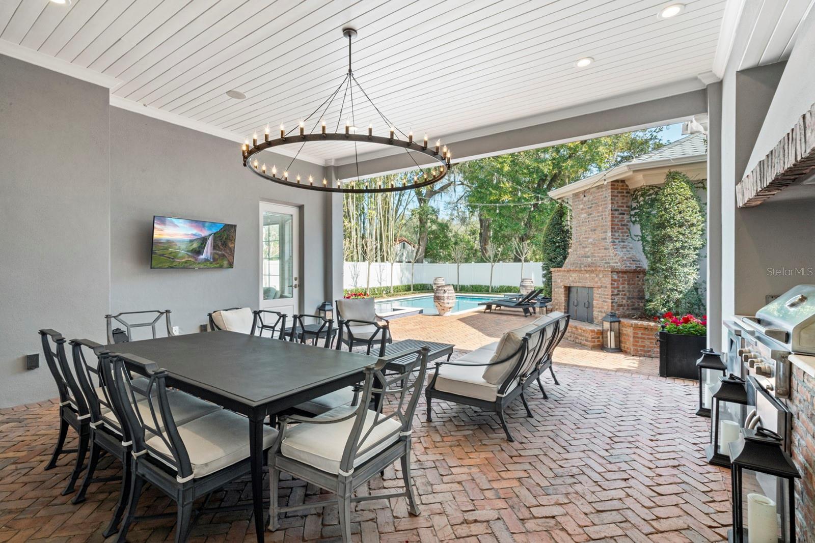 CHARMONT - Residential