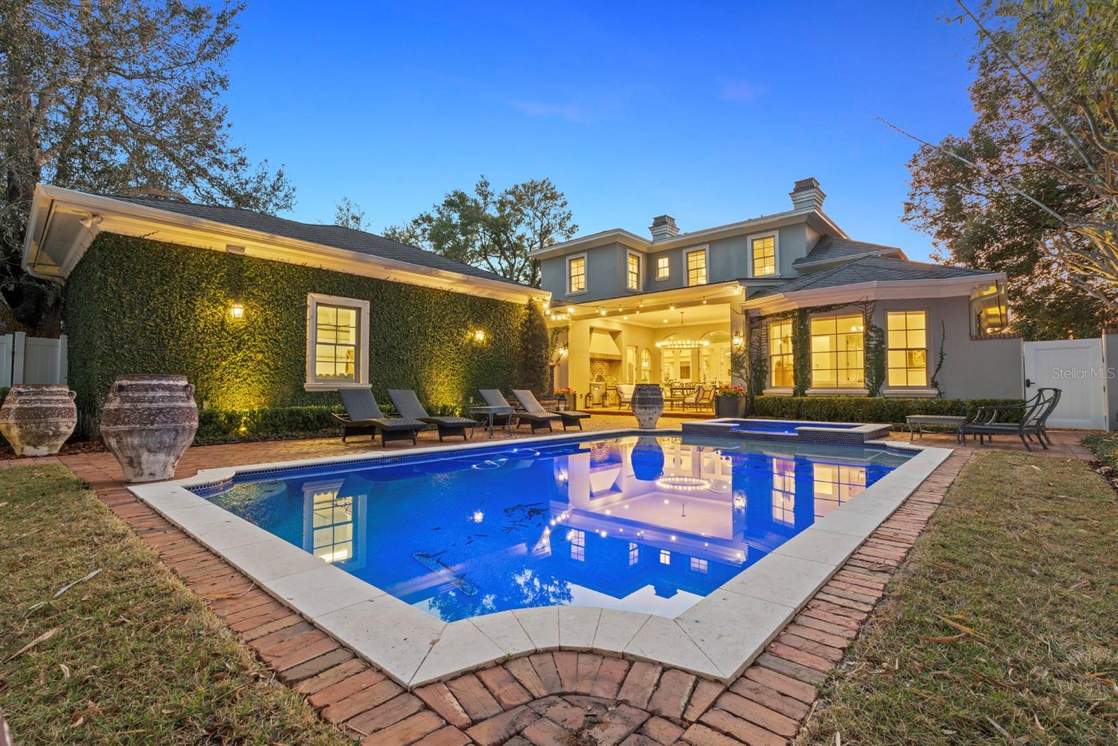 CHARMONT - Residential