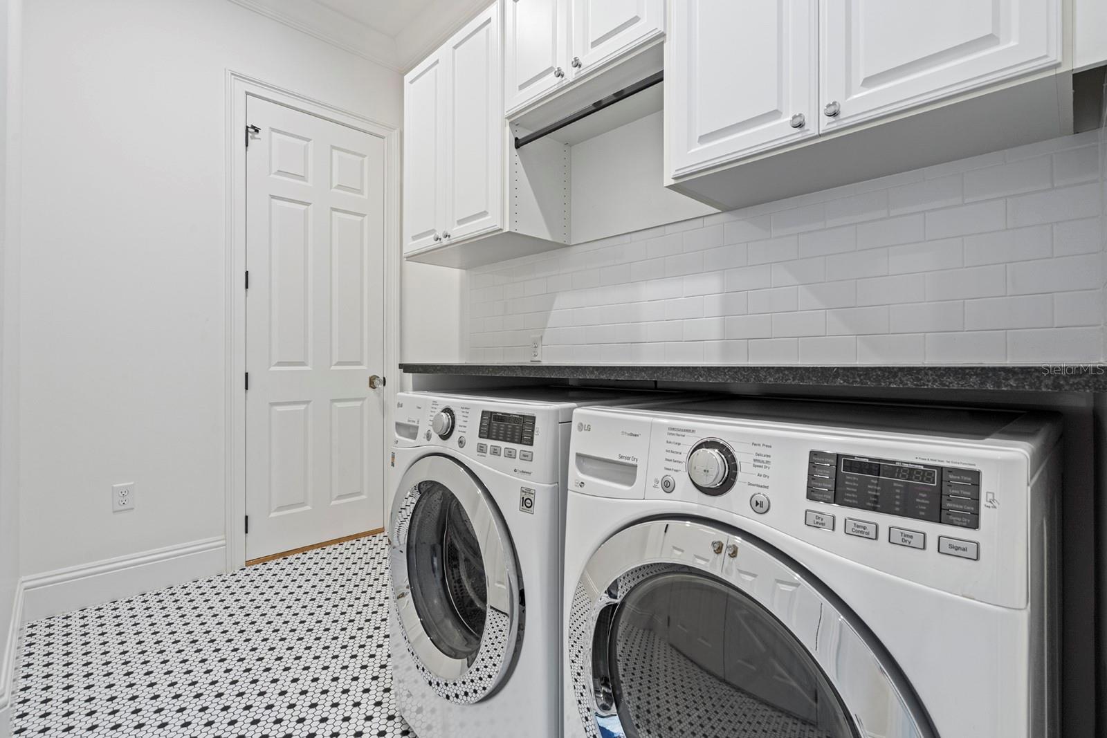 CHARMONT - Residential