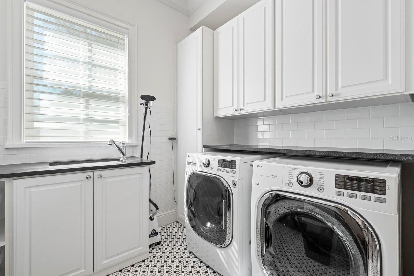 CHARMONT - Residential