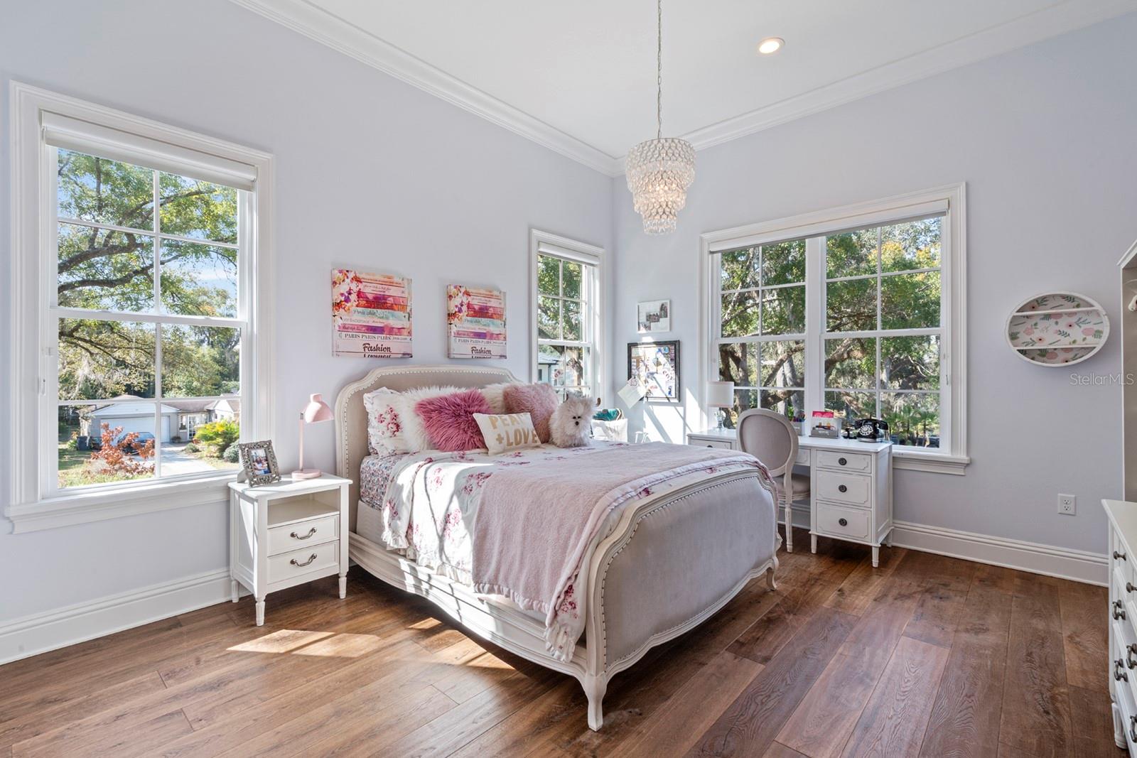 CHARMONT - Residential