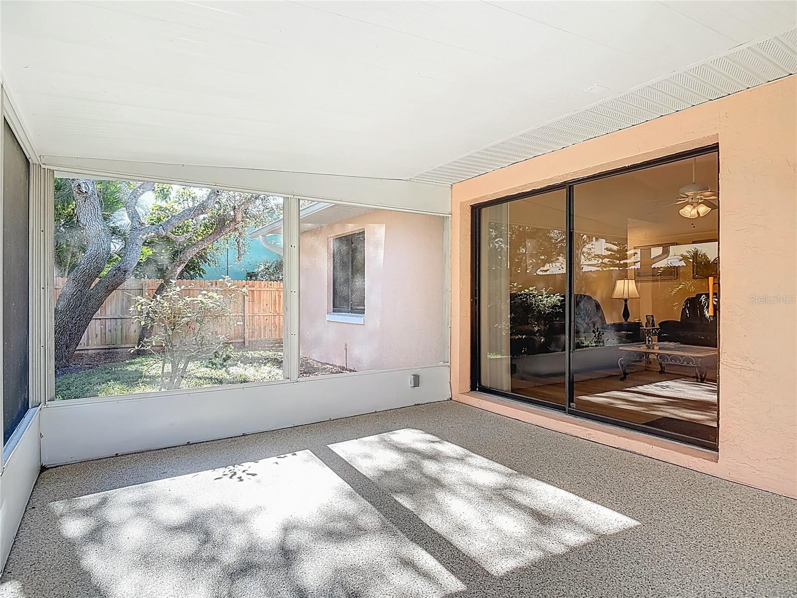 LIGHTHOUSE SHORES - Residential