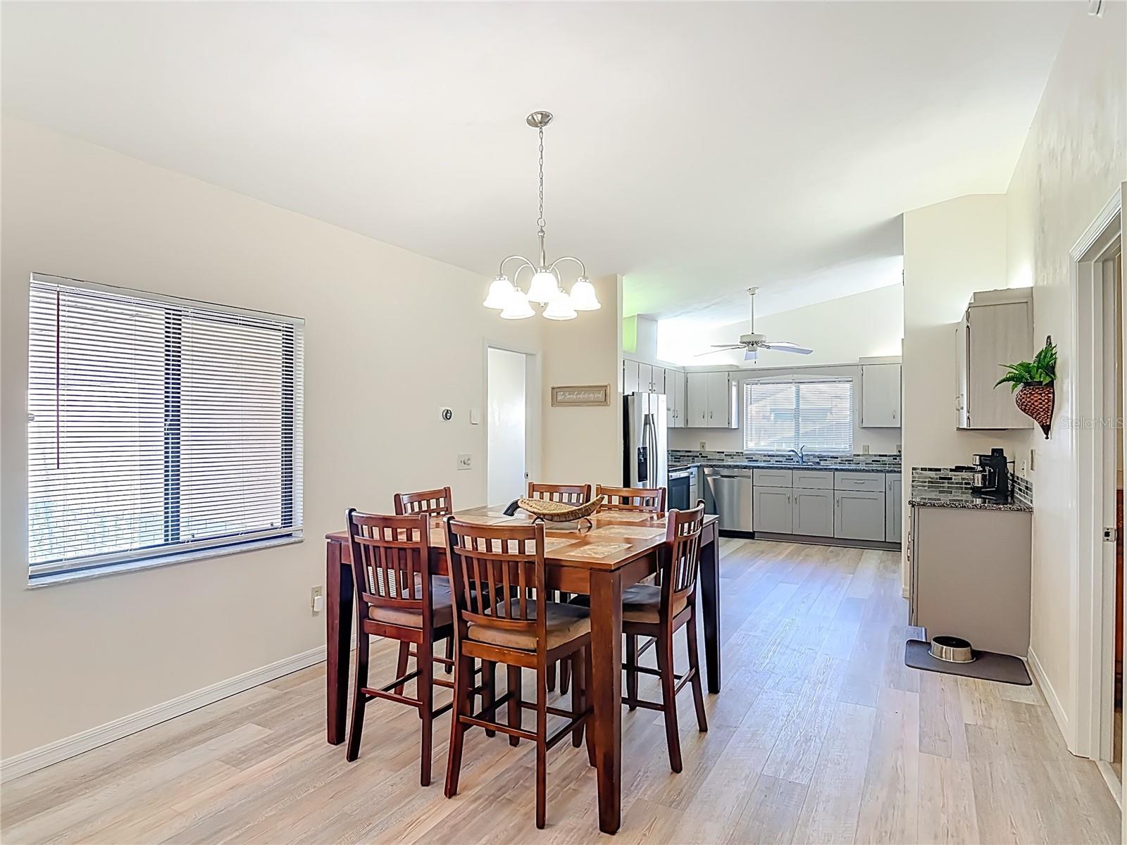 LIGHTHOUSE SHORES - Residential