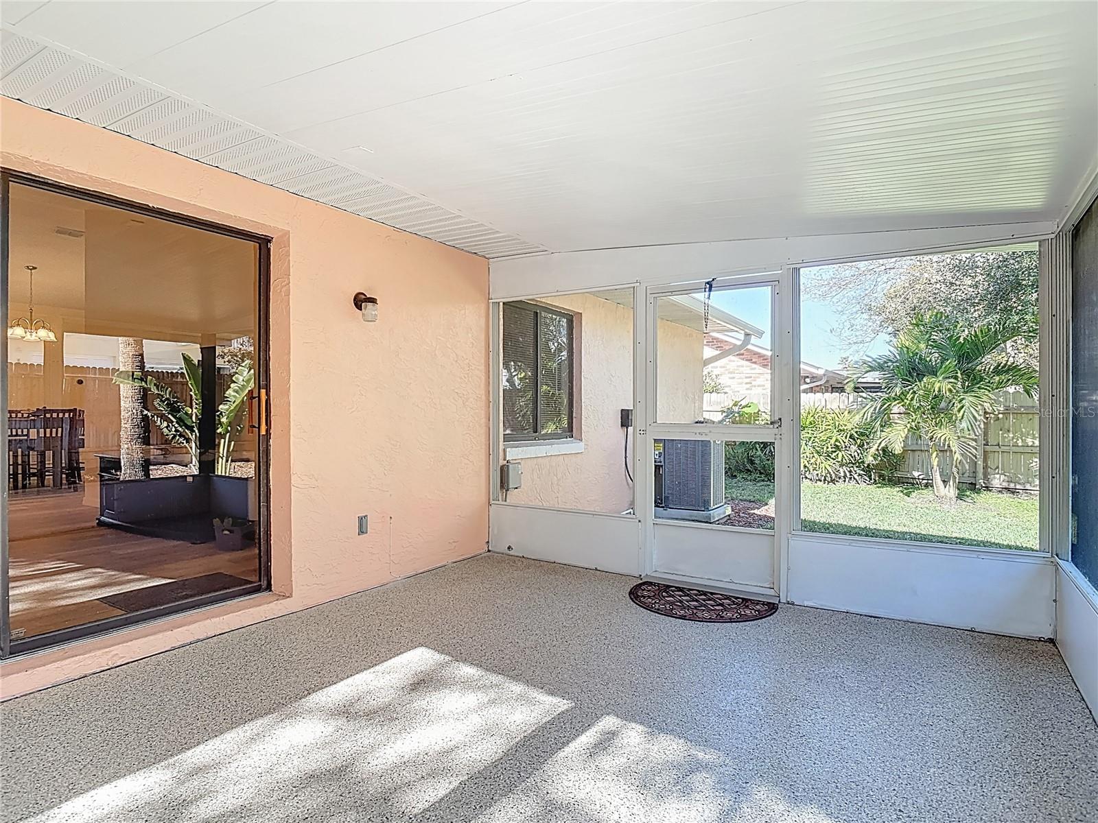 LIGHTHOUSE SHORES - Residential