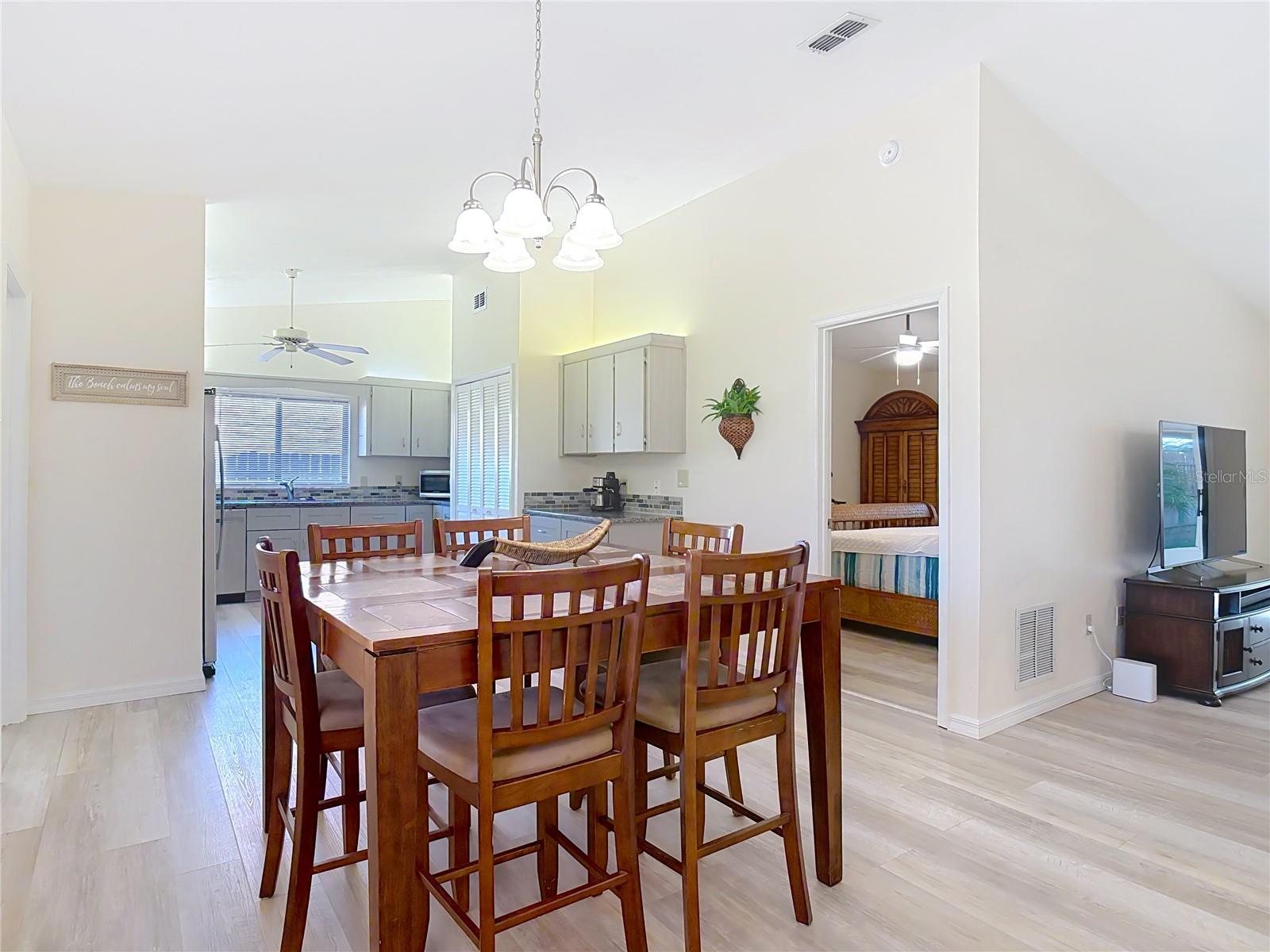 LIGHTHOUSE SHORES - Residential