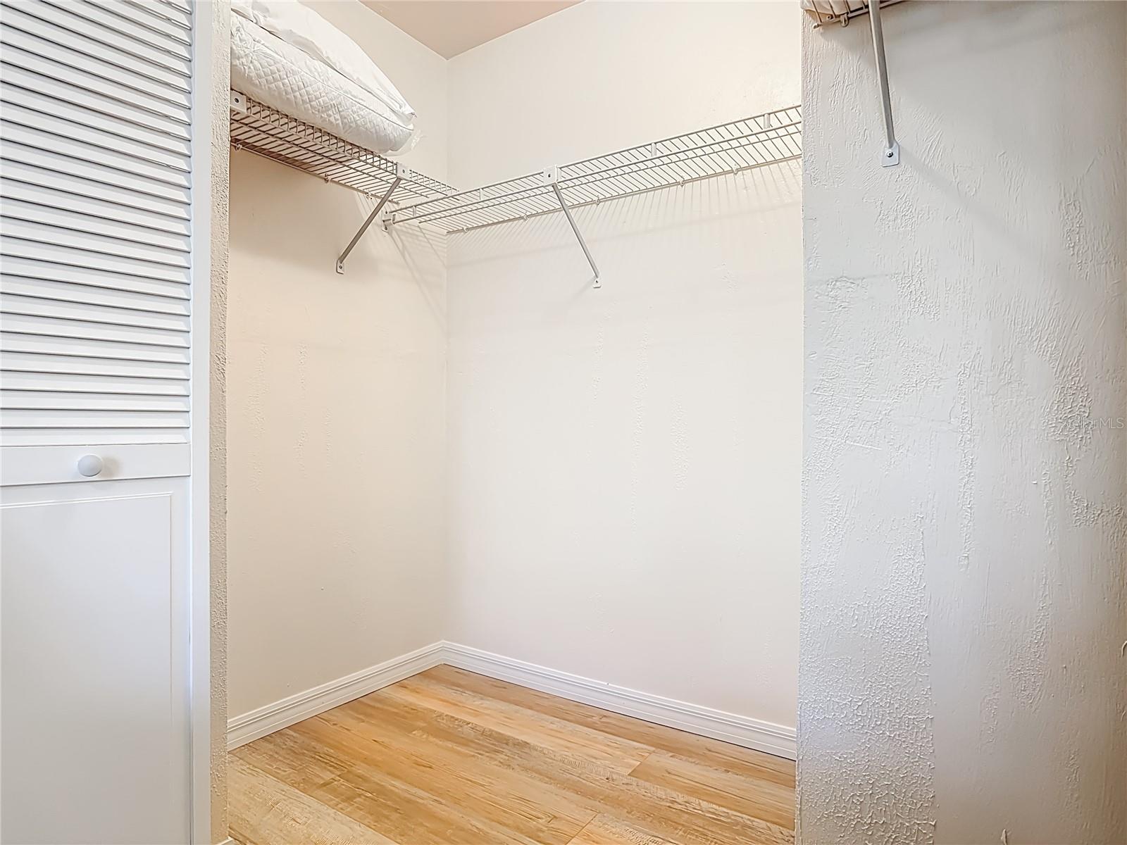 LIGHTHOUSE SHORES - Residential